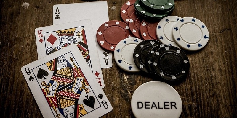 Phổ biến luật chơi Poker cơ bản dành cho tân thủ