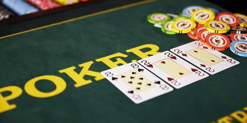 Thứ tự sắp xếp các hand bài trong Poker mà bạn cần biết
